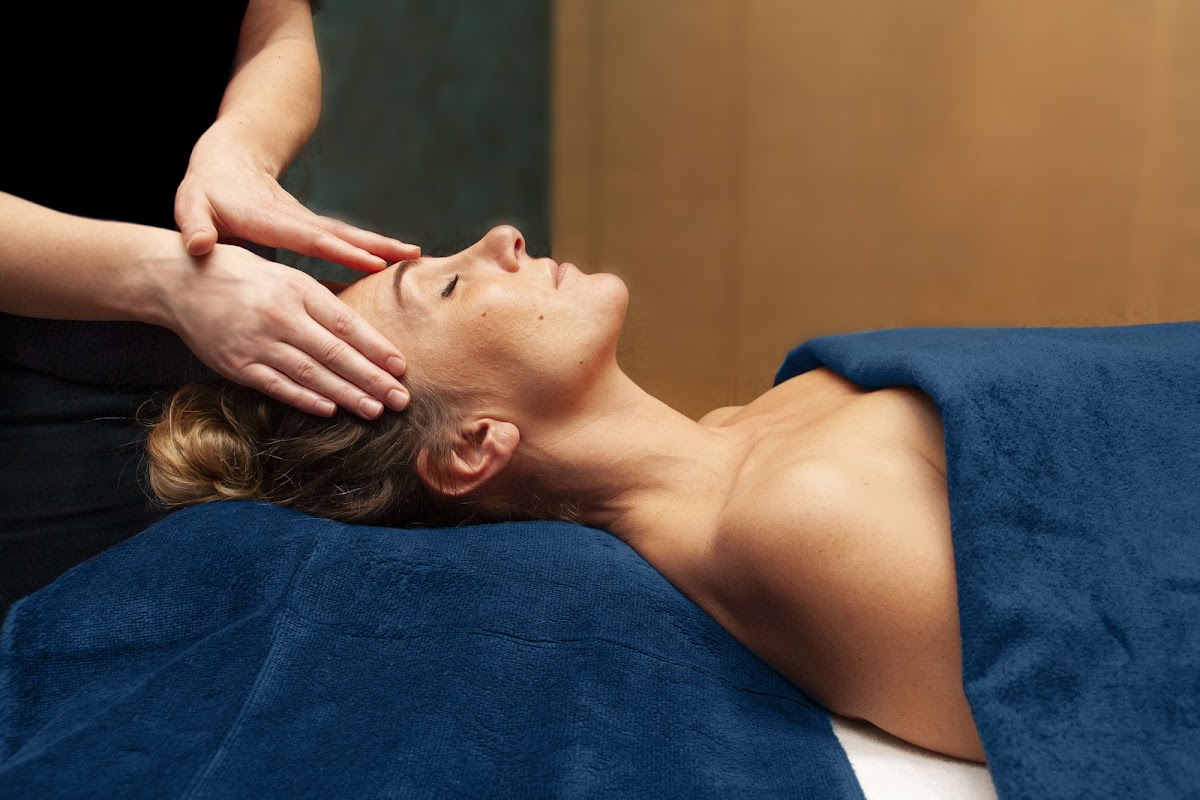 Camille.M Port de plaisance - Institut de Beauté & Massage Caen